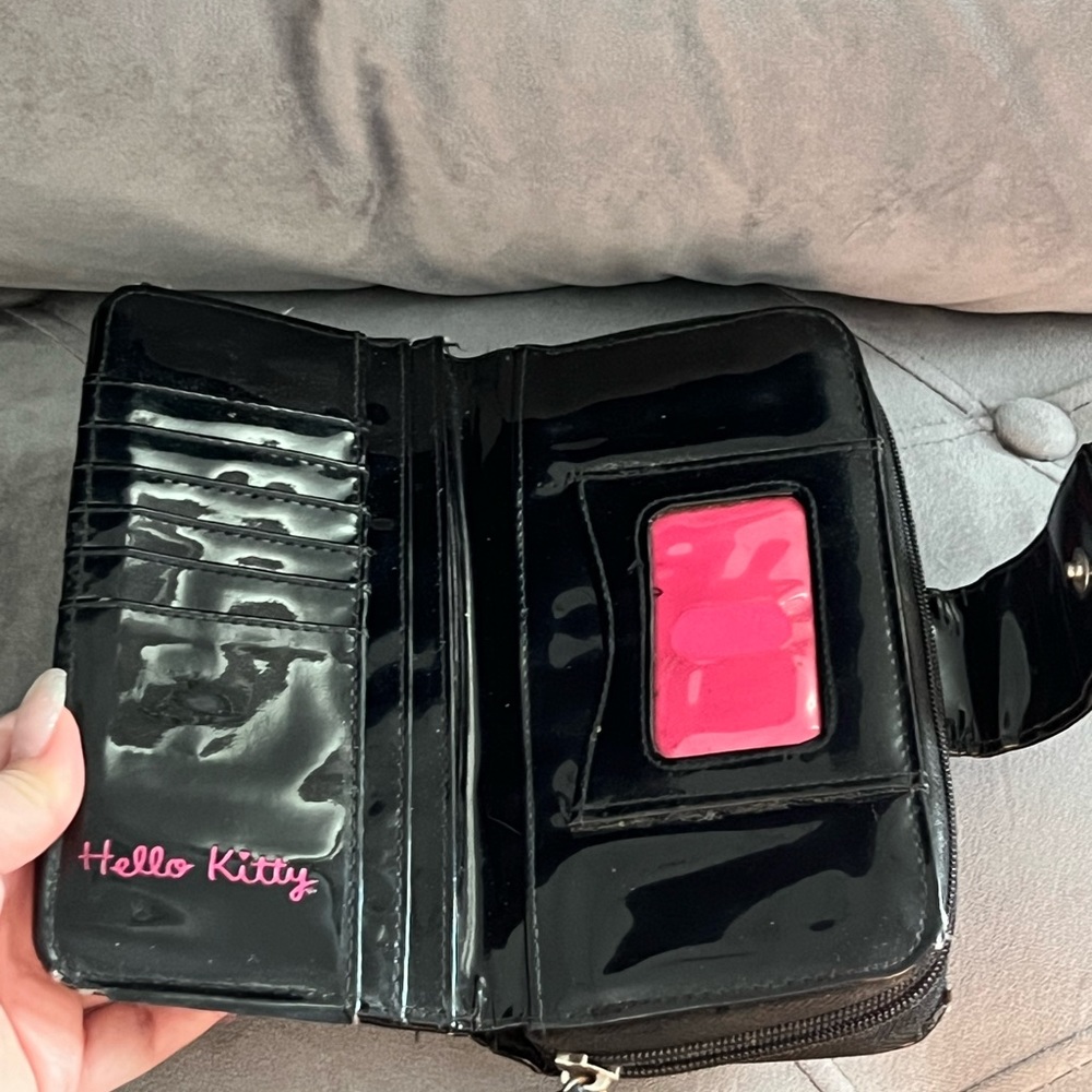 Hello Kitty Full Size Wallet - image 7